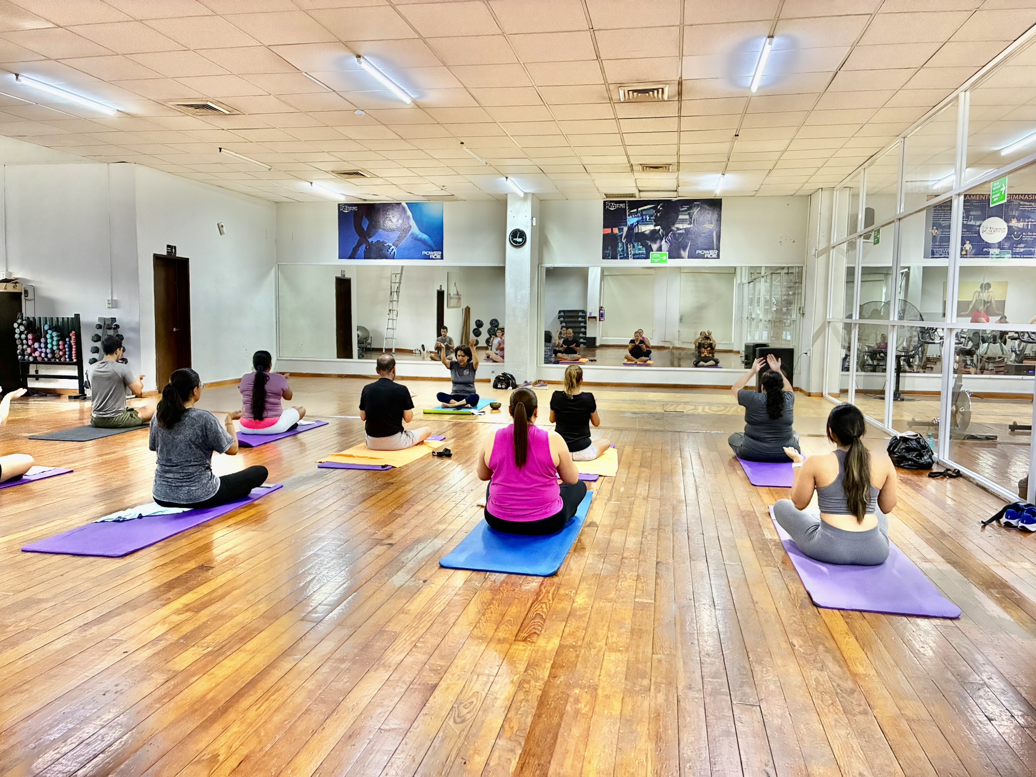 Clases de fitness en grupo