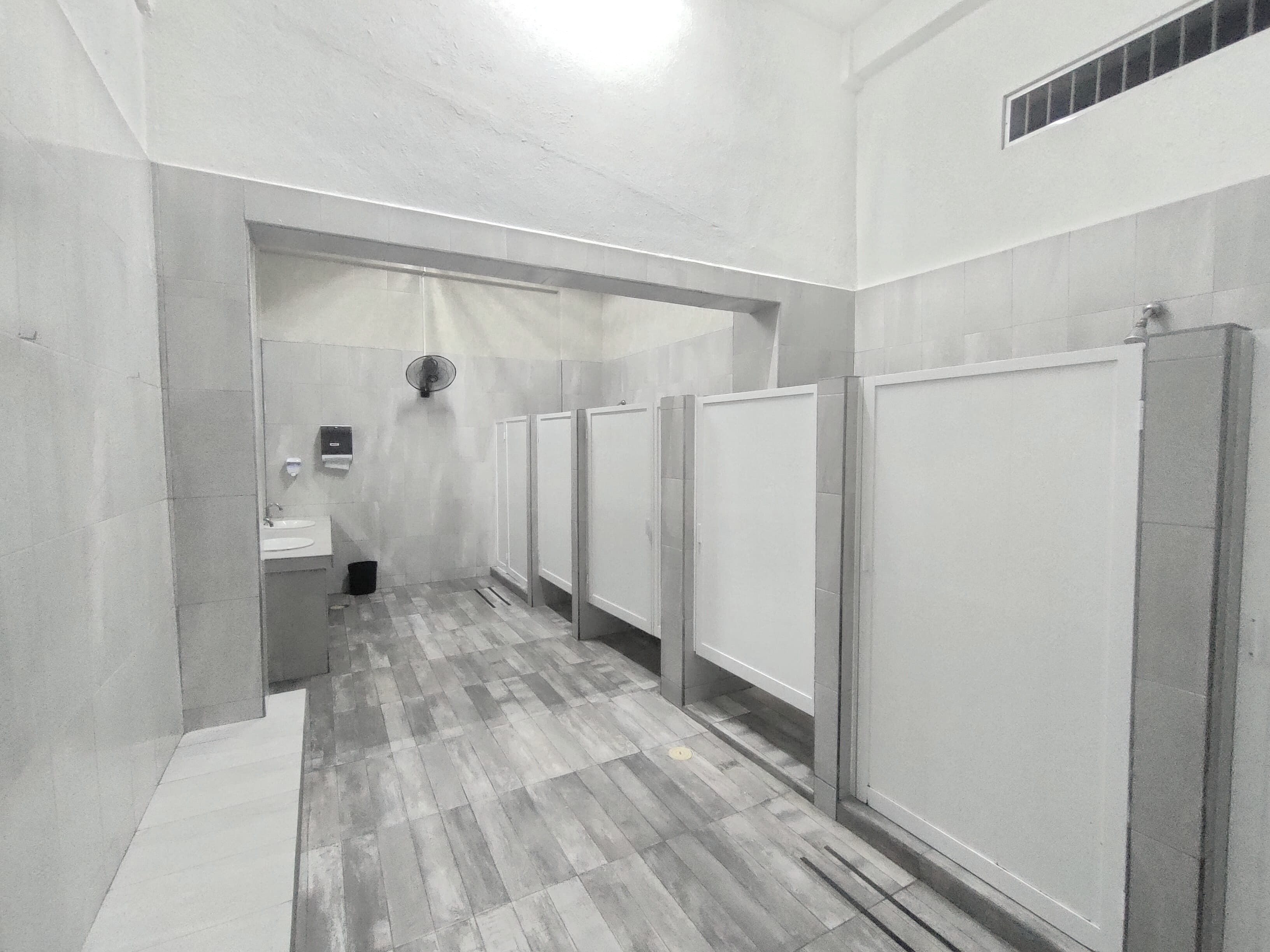 Baños y regaderas
